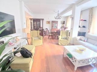 Flat  Calle reyes católicos