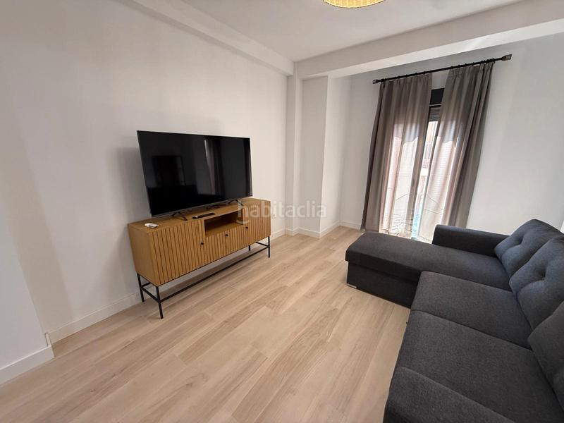 Foto a72cfe36-20ee-4db5-a573-a9e9133ad21f. Rent flat with heating in Centro Almería