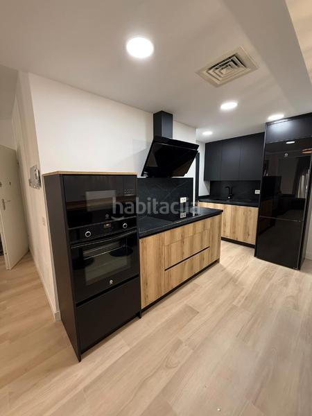 Foto cbbd4e4a-88cd-44dc-a367-5b3493c23f40. Rent flat with heating in Centro Almería