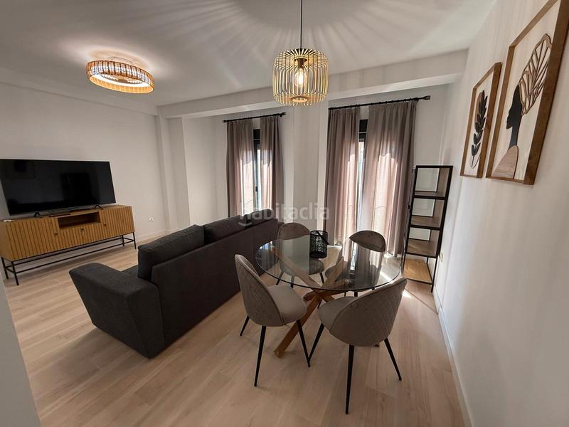 Foto ffc610f3-5131-49d5-954a-55dfdbb0e9c7. Rent flat with heating in Centro Almería