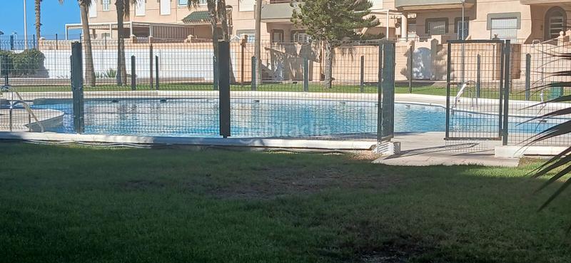Foto fe3ef8df-3595-4c3c-b375-50d8afbbc125. Appartamento con parcheggio piscina in El Toyo Almería