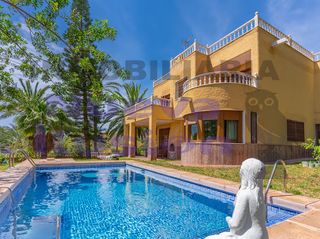 Chalet à Paseo de los robles 15