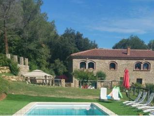 Masia a Cistella. Casa rural en cistella con licencia turistica