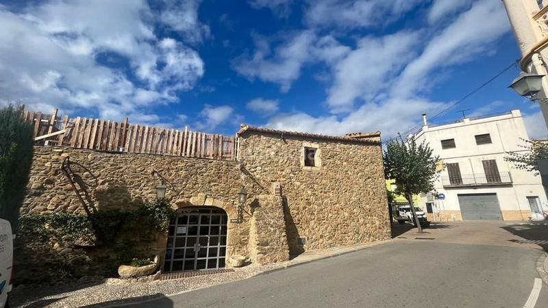 Foto 721188b7-b5c3-4a0f-a648-937706cee558. Affitto locale commerciale in plaza catalunya 14 in Palau-saverdera