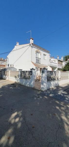 Foto c749b8f1-ac75-4622-9a03-86a1a0370087. Xalet a Puigmal - Mas Nou Empuriabrava