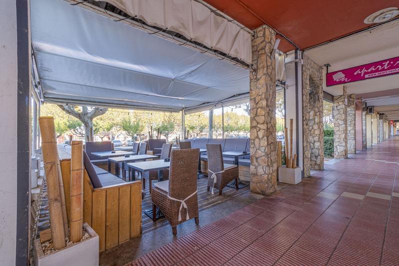 Foto d49c7b23-c77c-4098-a619-aaf792612b3c. Alquiler local comercial en Moxó - Sant Mori Empuriabrava