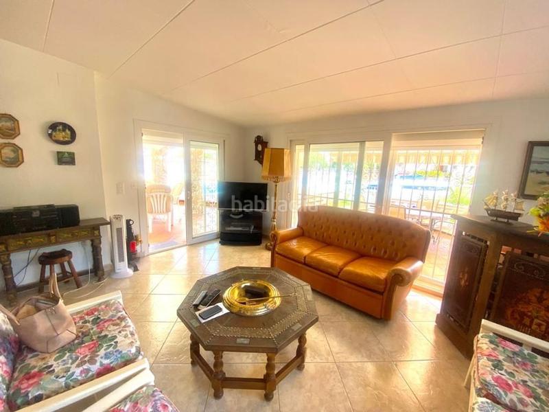 Foto 3bbd9379-937f-4c4f-b182-2699c6e4ae59. Chalet in calle Requesens 87 in Requesens Empuriabrava