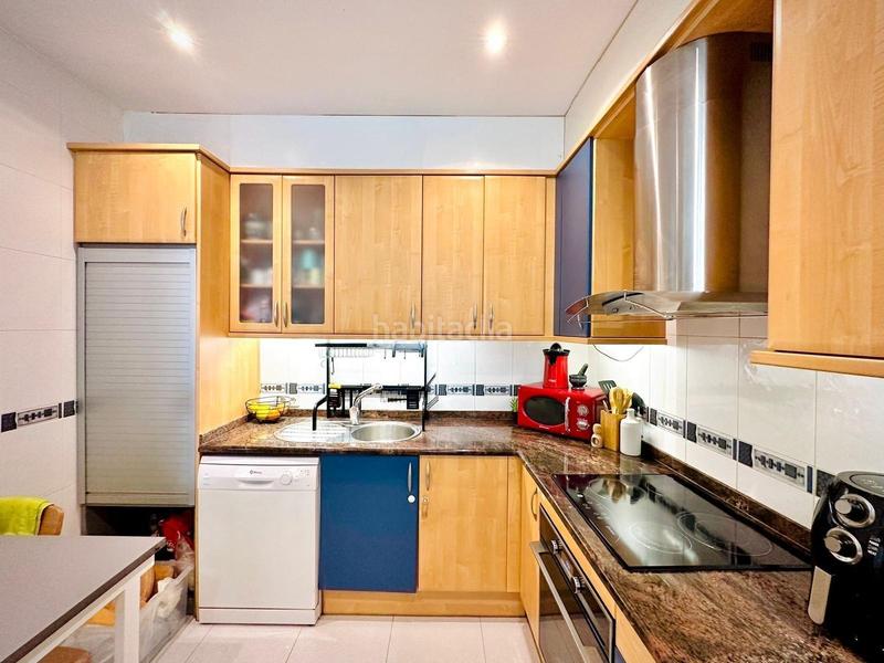 Foto bc6784ea-0ef0-4053-bbac-6c5dd3a1a537. Casa adosada preciosa casa con licencia turística en Castelló d´Empúries