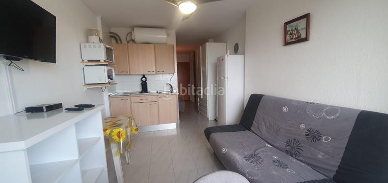 Foto 898846af-b352-46da-a201-9bcb3f0e0a7e. Apartamento  reformado con vistas al mar en Empuriabrava
