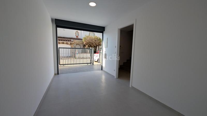 Foto 0b77d203-cf86-45e8-8f7c-ea7f4de5f3ee. Casa  de obra nueva en venta en Sant Maurici Empuriabrava