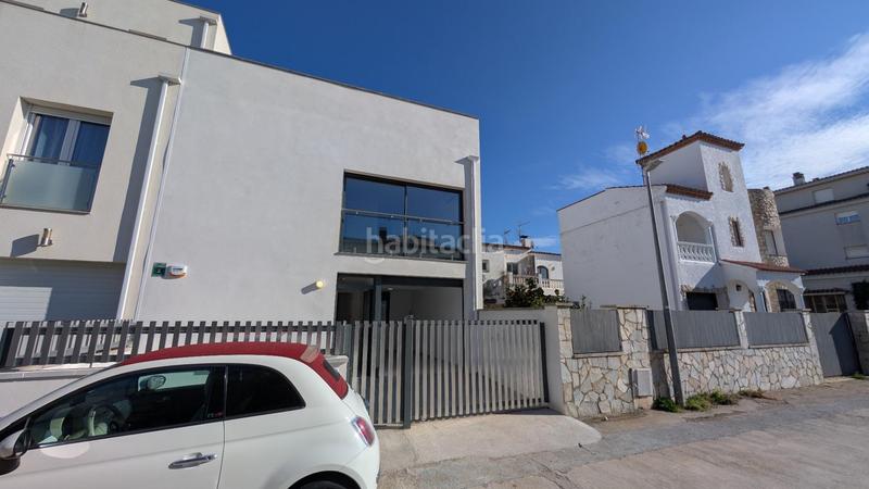 Foto 40e1cf86-3c2e-4fe6-988c-fcf7f599145b. Casa  de obra nueva en venta en Sant Maurici Empuriabrava