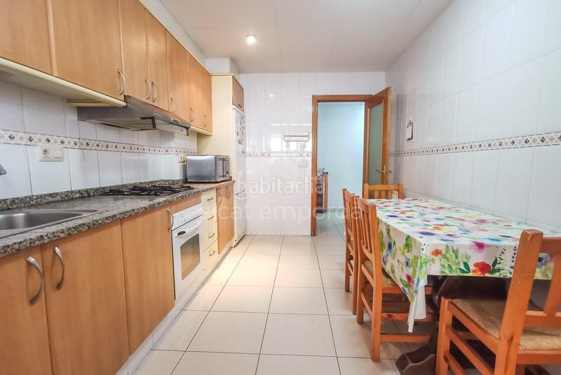 Foto 22f326cb-44a7-4681-9fb9-e508edd17b9f. Casa adossada a Centre Roses