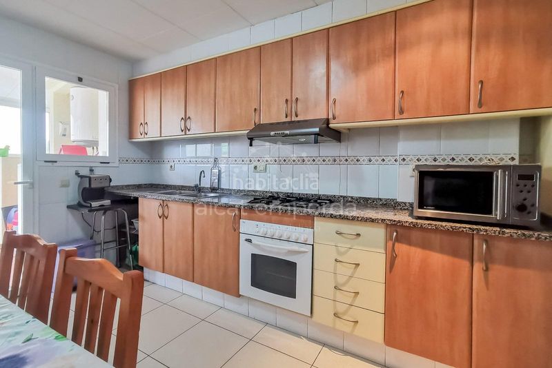 Foto 8c3b3690-e181-48a6-a021-d3fff6b653ae. Casa adossada a Centre Roses