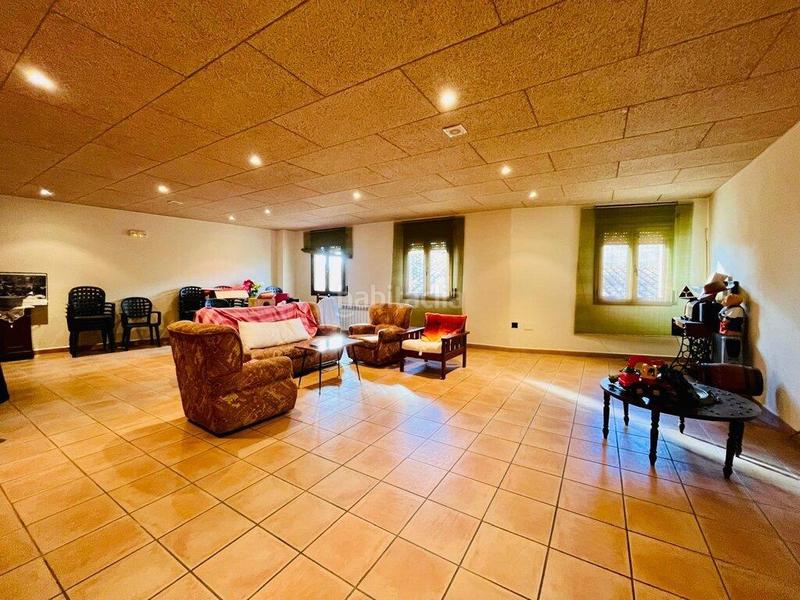 Foto 8d902d99-e5ad-489f-b96a-7589066e29dc. Casa adossada amb calefacció aparcament a Maçanet de Cabrenys