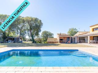 Casa a Tonya 0. Casa en venta en tonyagarrigas dispone de  licencia turistica.