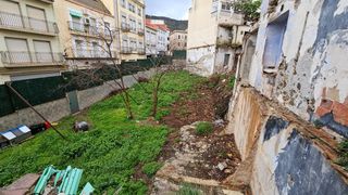Terreno residencial en Portbou. Solar urbano en el centro del municipio