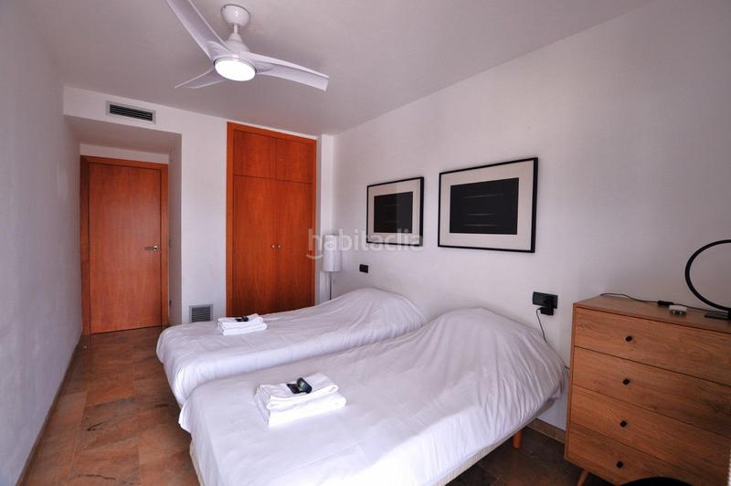 Foto 3efa42d5-dcde-4741-bc10-ac9492a28eec. Ático  en 1 línea con solárium, preciosas vistas y licencia turística. en Roses