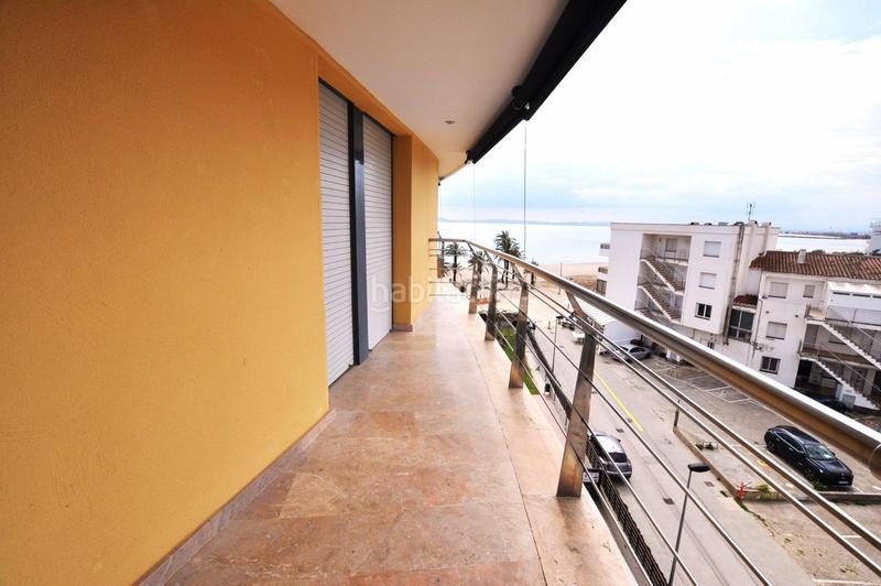 Foto 74583df2-9eba-4be1-a37a-ba94de62943a. Ático  en 1 línea con solárium, preciosas vistas y licencia turística. en Roses
