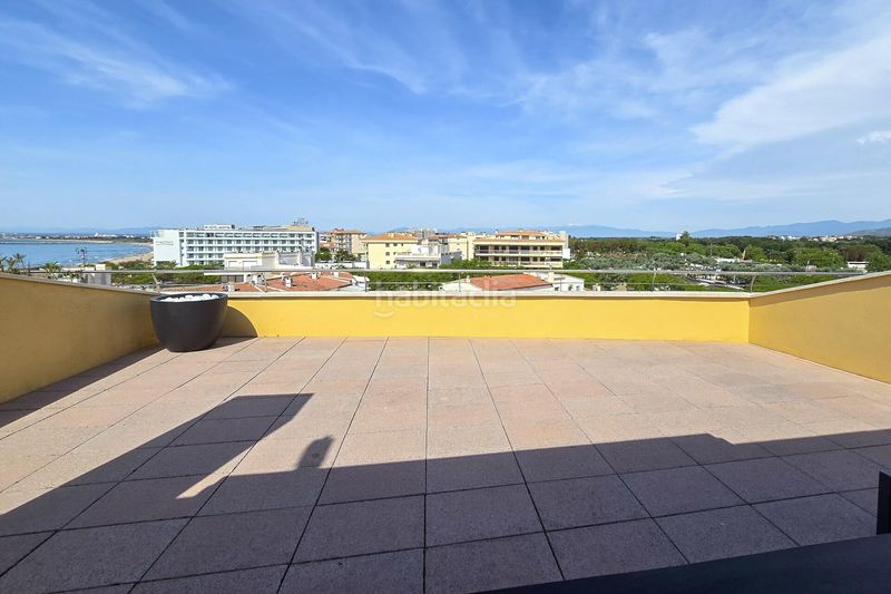Foto fe0494eb-3653-4924-9dee-8741f7eeb4d0. Àtic amb calefacció aparcament piscina a Salatar Roses