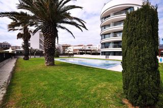 Attique dans Salatar. tico en 1 lnea con solrium, preciosas vistas y licencia turs
