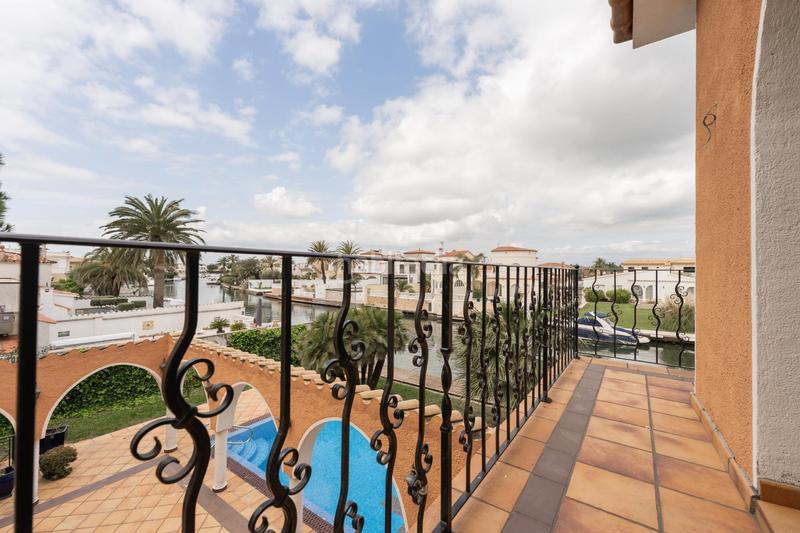 Foto 83b0b6c8-e462-4583-9398-c2c303429cb0. Maison avec chauffage piscine dans Requesens Empuriabrava