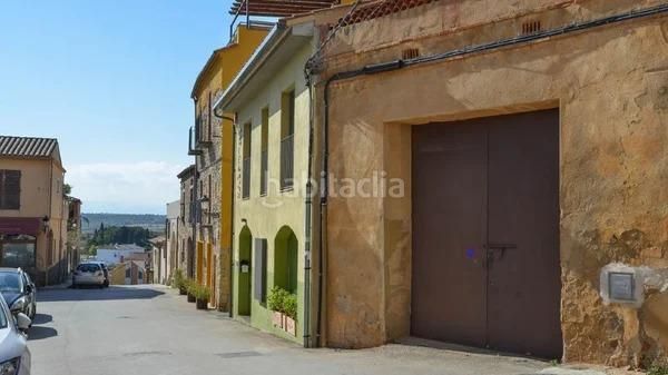 Foto 263c9e81-53e2-4306-ace0-aeb4d43ee005. Edifici a Garriguella