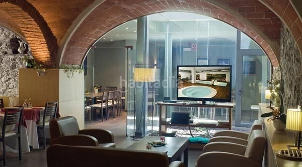 Foto b1ca7a5b-9d9e-46d9-9d1b-35137dd43a8d. Edifici a Garriguella