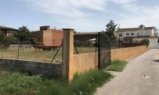 Terreny residencial a Sant Pere Pescador. Suelo urbanizable residencial en vell de sant miquel de fluvia