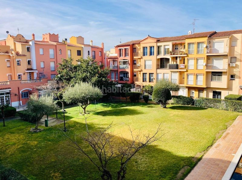 Foto c8fdb9a9-9130-4dcc-9bb0-8341c072aa16. Apartament amb aparcament piscina a Muga - Gran Reserva - Badia Empuriabrava