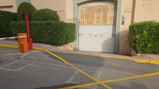 Parking coche en Muga - Gran Reserva - Badia. Pk cerrado en gran reserva  12 m