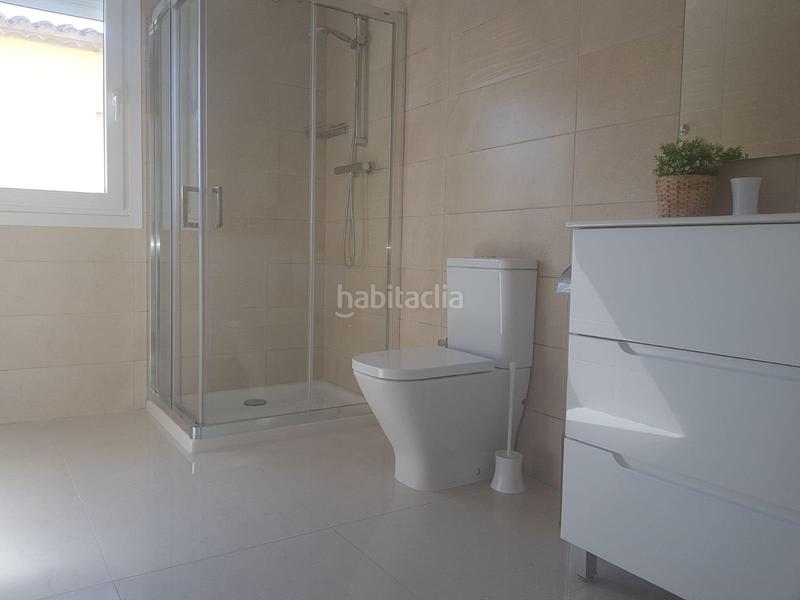 Foto 6c7110d9-1aed-4f79-9e60-d78edc0b7738. Casa  moderna con amarre y piscina en Santa Margarida Roses