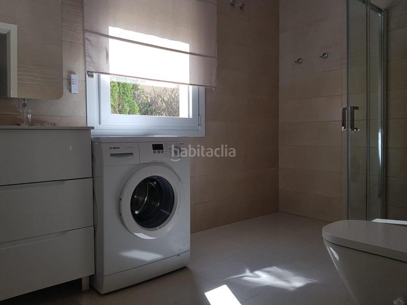 Foto ec1e0e93-9f91-4544-9e31-558d1b7a87e1. Casa  moderna con amarre y piscina en Santa Margarida Roses