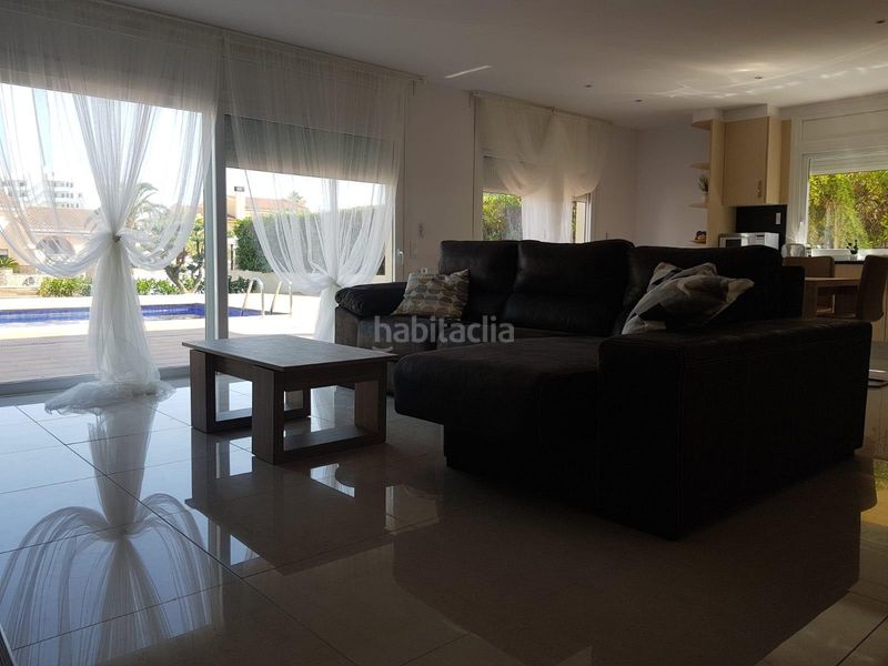 Foto f097f2d0-a03a-4915-afed-95eacd69ec28. Casa amb aparcament piscina a Santa Margarida Roses