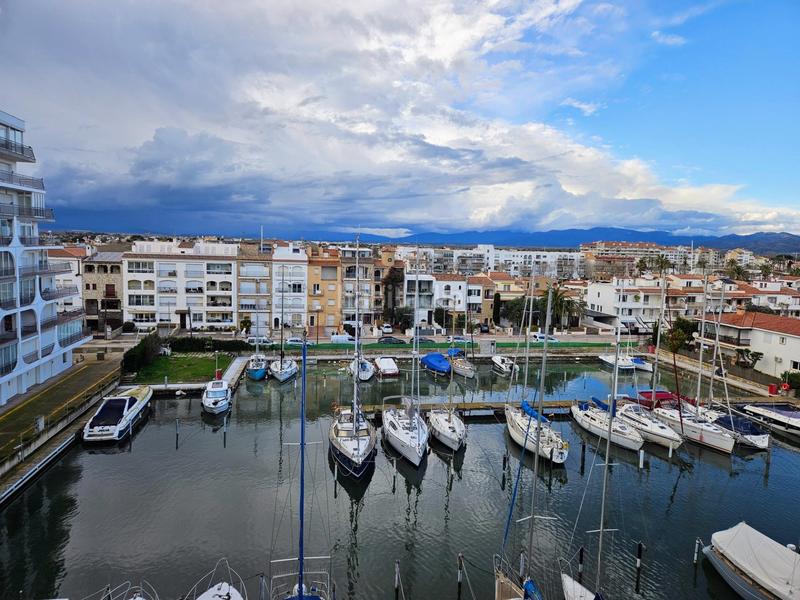 Foto b593250c-3ff9-40e2-9d3e-d80745328581. Piccolo appartamento con riscaldamento in Muga - Gran Reserva - Badia Empuriabrava