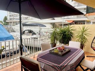 Piccolo appartamento in Salins - Cavall de Mar. Apartamento vista al canal con parking en empuriabrava