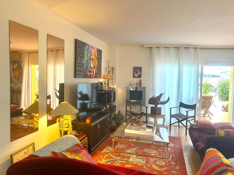 Foto 05860f36-2e19-4594-b993-f26b867ea5a8. Apartamento  vista al canal con parking en Empuriabrava