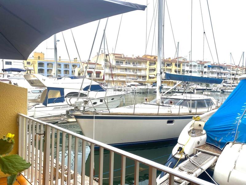 Foto 7b754291-198c-49e6-8549-af0880175141. Apartamento  vista al canal con parking en Empuriabrava