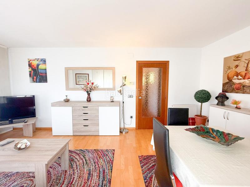 Foto 97b14f1e-8c72-4e48-b85d-89ec670f7d3d. Apartment with heating parking in Creu de la Mà Figueres