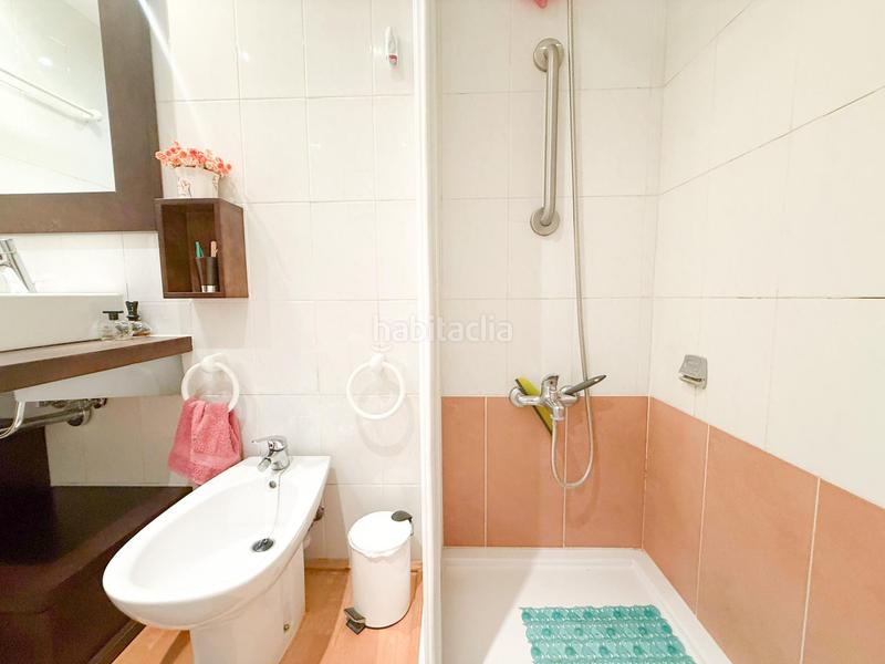 Foto d2e9bab4-cf3a-4f78-9541-97d95601ff61. Apartment with heating parking in Creu de la Mà Figueres