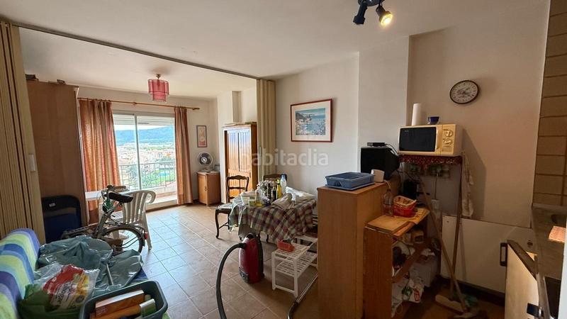 Foto e801d653-b153-4ab8-bb4f-9222985d3193. Apartamento  de un solo ambiente vista al mar en Empuriabrava