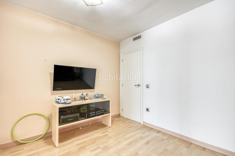 Foto 15b6a850-cba2-46a7-95f8-74067e91bde6. Appartement mit heizung in Creu de la Mà Figueres