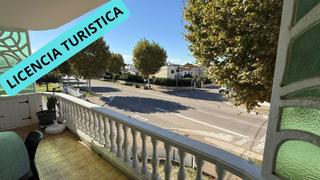 Apartament a Carmençó. Apartamento en empuriabrava con licencia turistica
