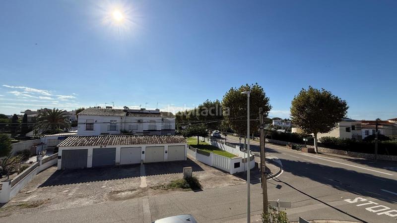 Foto eefbe7aa-0c99-4910-ba3c-931e37cc2992. Apartamento  con licencia turistica en Empuriabrava