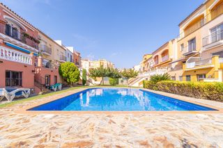 Casa adossada a Muga - Gran Reserva - Badia. Casa adosada en empuriabrava a 50m del mar