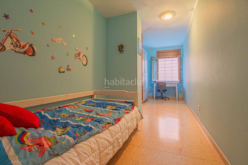 Foto ec24a765-0ff6-42c3-b3e4-a984ca5f7373. Apartament amb calefacció a Centre Figueres