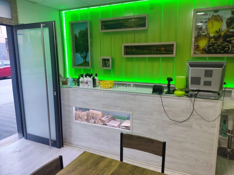Foto 773c9e05-3206-4974-a2b3-8fe10f9c842e. Local comercial a Centre Roses