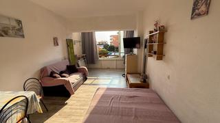 Apartament a Santa Margarida. Apartamento de un solo ambiente en santa margarita