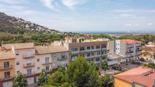 Zweistöckige Wohnung in Els Grecs-Mas Oliva. Espectacular dúplex de 3 dormitorios más estudio y terraza de 12