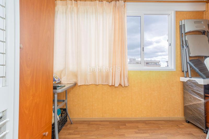 Foto 550ec126-38a5-4417-b3da-6b50aad9f35e. Reihenhaus mit parking in Sant Maurici Empuriabrava