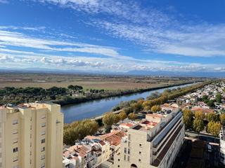 Apartament a Muga - Gran Reserva - Badia. Apartamento con vista al canal